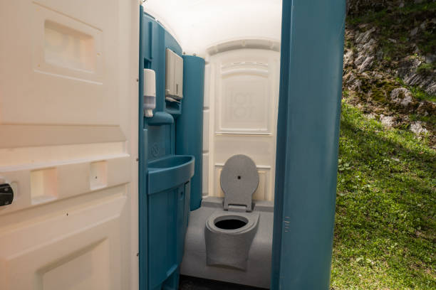 Best Affordable porta potty rental  in Geneva, WA